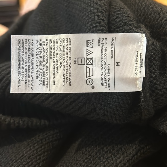 True black Sweater from Banana Republic - Picture 5 of 5